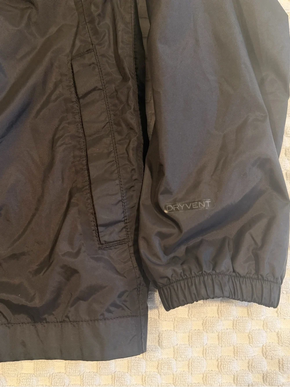 The North Face Boys 10/22 Black Hooded Windbreaker Jacket